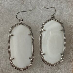 Kendra Scott Danielle Earrings in White and Silver